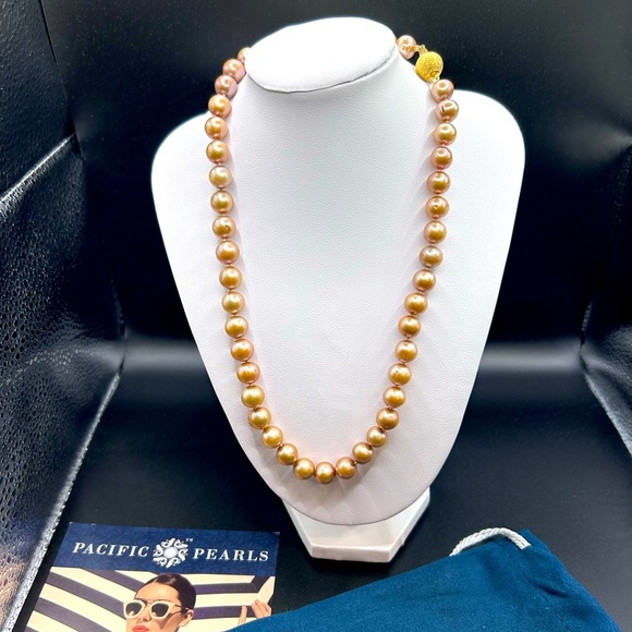 Collana Con Ciondolo Di Perle Dei Mari Del Sud Color Oro Chiaro